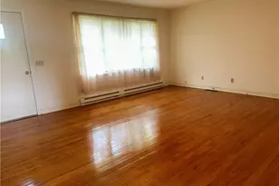 529 E Devon Dr E, Mount Airy, NC 27030 - Photo 4