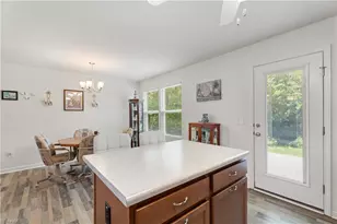 7007 Lowline Dr, Greensboro, NC 27405 - Photo 14
