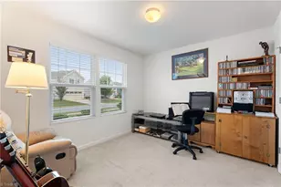 7007 Lowline Dr, Greensboro, NC 27405 - Photo 18