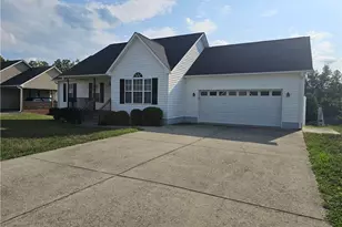 130 Cloverfield Ct, Winston-Salem, NC 27127 - Photo 4
