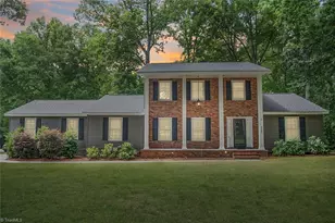 4007 Bradenton Dr, Greensboro, NC 27406 - Photo 2