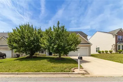 3706 Single Leaf Circle, High Point, NC 27265 - Photo 2
