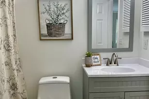 21 Park Village Ln, Greensboro, NC 27455 - Photo 14