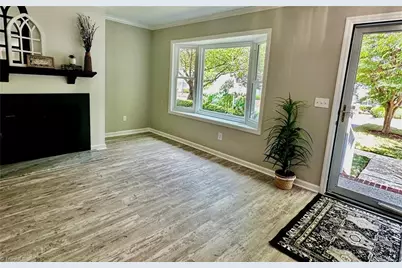 21 Park Village Lane #A, Greensboro, NC 27455 - Photo 8