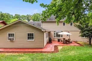 3606 Redfield Dr, Greensboro, NC 27410 - Photo 32