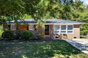 4316 Halifax Rd, Greensboro, NC 27407 - Photo 4