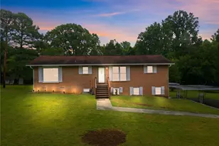 401 Grant St, East Spencer, NC 28027 - Photo 1