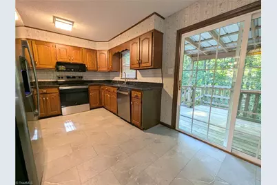 115 Forest Park Drive, Thomasville, NC 27360 - Photo 10