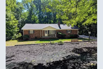 115 Forest Park Drive, Thomasville, NC 27360 - Photo 2