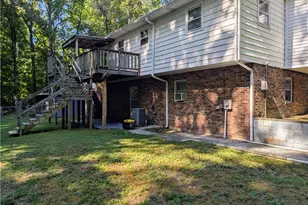 115 Forest Park Dr, Thomasville, NC 27360 - Photo 32