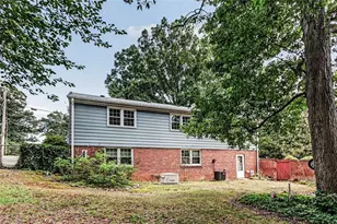 2000 N Holden Rd, Greensboro, NC 27408 - Photo 20