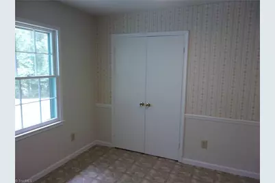 2706 Miriam Court, High Point, NC 27263 - Photo 10