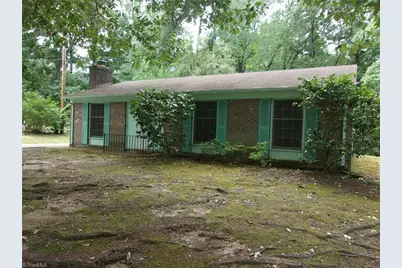 2706 Miriam Court, High Point, NC 27263 - Photo 2