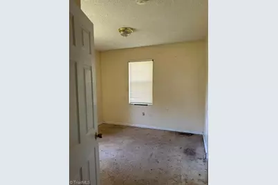 3216 Wellingford Drive, High Point, NC 27265 - Photo 12