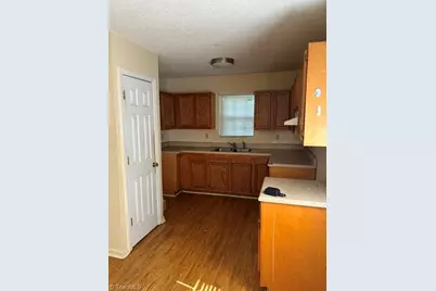 3216 Wellingford Drive, High Point, NC 27265 - Photo 6
