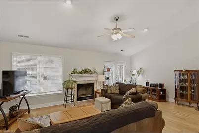 6 Hickory Knoll Court, Greensboro, NC 27407 - Photo 4