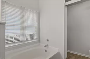 6 Hickory Knoll Ct, Greensboro, NC 27407 - Photo 18