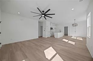111 E Earnhardt St, Salisbury, NC 28144 - Photo 14