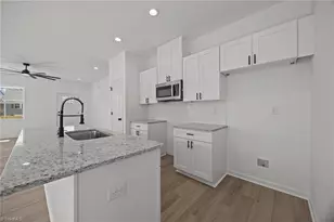 111 E Earnhardt St, Salisbury, NC 28144 - Photo 22