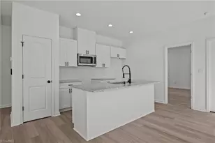 111 E Earnhardt St, Salisbury, NC 28144 - Photo 20