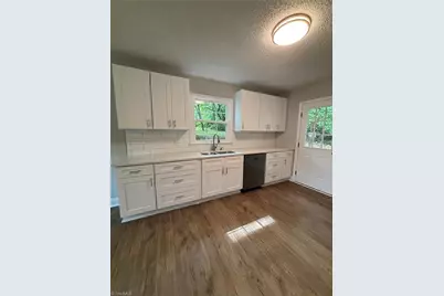 1348 Calvert Drive, Winston-Salem, NC 27107 - Photo 2