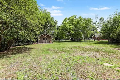 909 Burlington Avenue, Gibsonville, NC 27249 - Photo 18