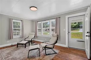 124 Manor Dr, High Point, NC 27260 - Photo 10