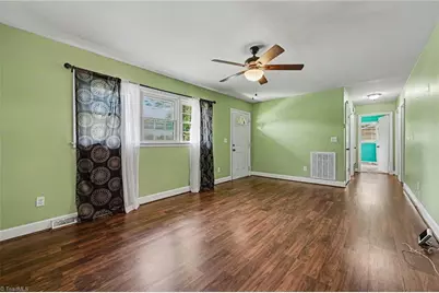 525 N Carr Street, Mebane, NC 27302 - Photo 4