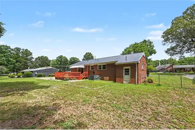 525 N Carr Street, Mebane, NC 27302 - Photo 22