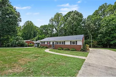 525 N Carr Street, Mebane, NC 27302 - Photo 1