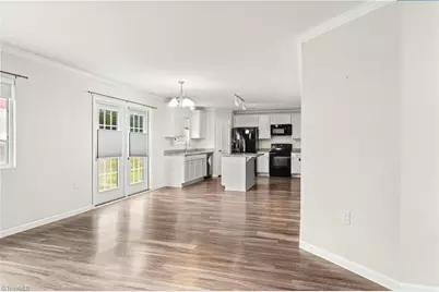 3048 Stauton Drive, Winston-Salem, NC 27105 - Photo 4