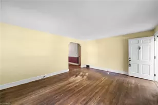 2259 Sherwood Dr, Winston-Salem, NC 27103 - Photo 6