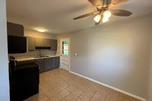 1012 Meadowbrook Blvd, High Point, NC 27260 - Photo 4
