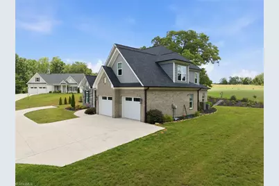 477 Rosewood Drive, Winston-Salem, NC 27127 - Photo 36