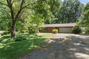107 Ben Nevis Dr, Kernersville, NC 27284 - Photo 6