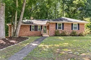 2350 Oakton Dr, Clemmons, NC 27012 - Photo 1