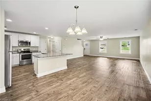 1462 Mayfair Dr, Conover, NC 28613 - Photo 6