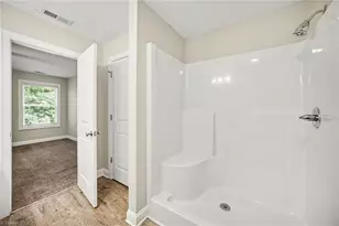 1462 Mayfair Dr, Conover, NC 28613 - Photo 14