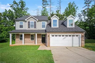 1462 Mayfair Dr, Conover, NC 28613 - Photo 1