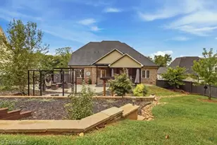 179 Pipers Rdg W, Winston-Salem, NC 27127 - Photo 40
