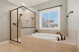 179 Pipers Rdg W, Winston-Salem, NC 27127 - Photo 20
