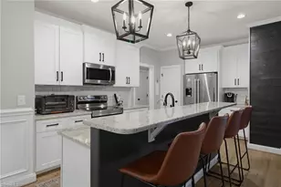 179 Pipers Rdg W, Winston-Salem, NC 27127 - Photo 12