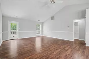 7518 Prindle Lake Dr, Charlotte, NC 28277 - Photo 10