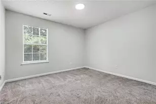 7518 Prindle Lake Dr, Charlotte, NC 28277 - Photo 16