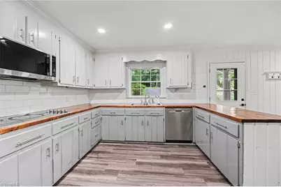 100 Malvern Court, Winston-Salem, NC 27106 - Photo 4