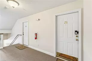 6105 Hedgecock Cir, High Point, NC 27265 - Photo 2