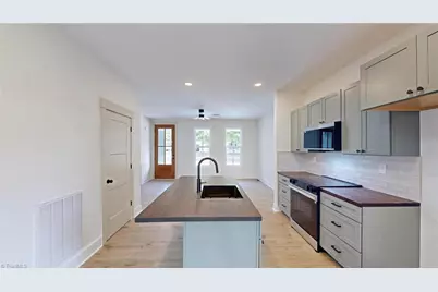 18 Cramer Street, Thomasville, NC 27360 - Photo 14