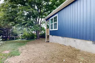 18 Cramer St, Thomasville, NC 27360 - Photo 6