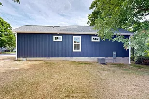 18 Cramer St, Thomasville, NC 27360 - Photo 4