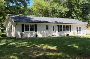 189 W Cleve St, Mount Airy, NC 27030 - Photo 1